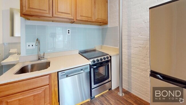 Building Photo - 43 E 1st St Unit 12 Rental