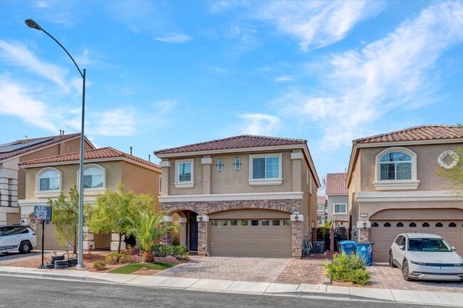 Photo - Beautiful 4 Bed 2.5 Bath Home Jones and Wa...