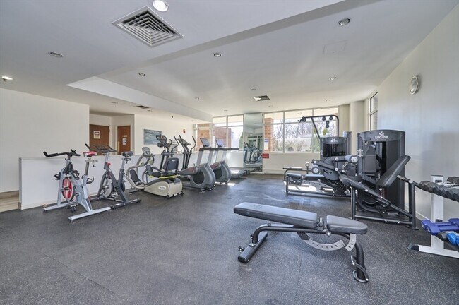 Photo - 950 Massachusetts Ave Unit 2C