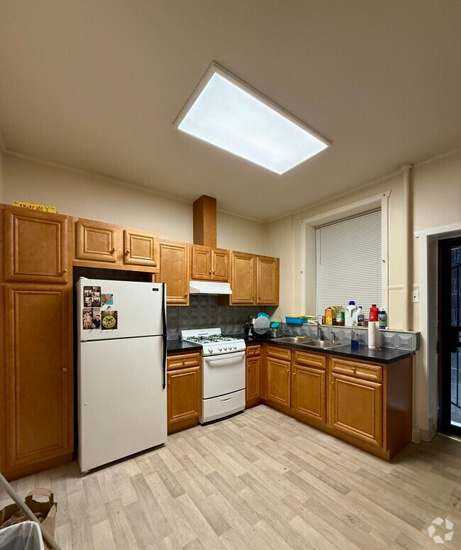 Building Photo - 1123 W Webster Ave Rental