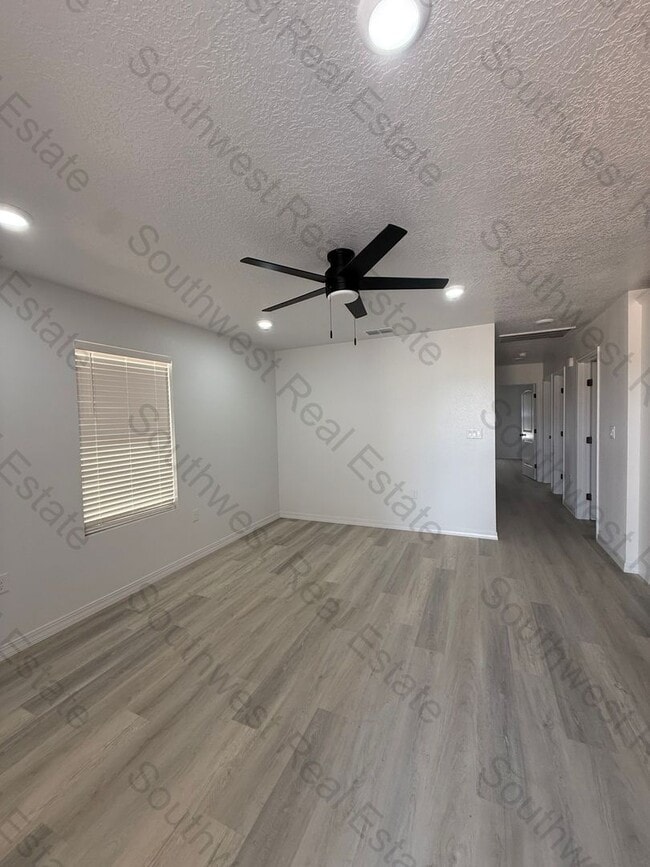 Photo - 305 Starlite Dr Unit A