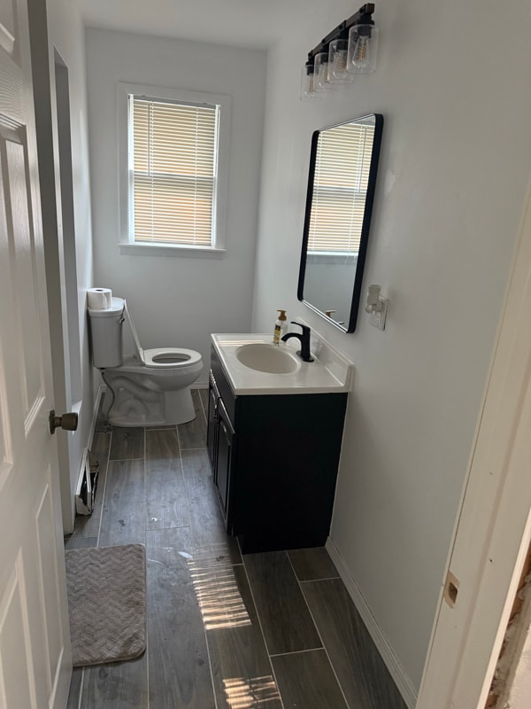 Photo - 327 N 6th St