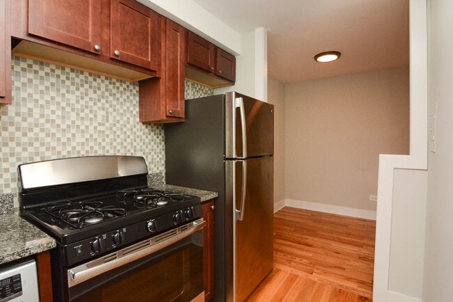 Photo - 701 Elm Pl Unit 002