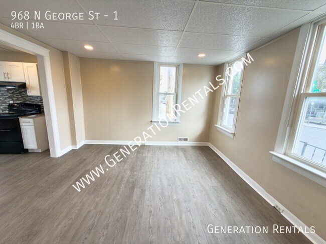 968 N George St