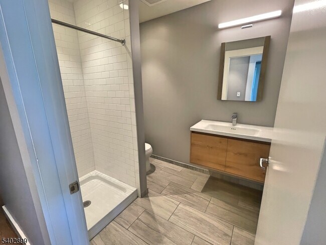 Photo - 58 New St Unit 3D