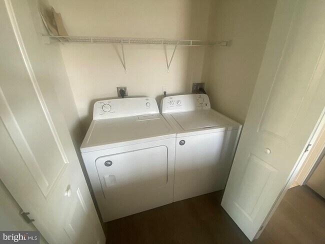 Photo - 124 Mortimer St