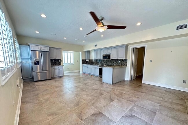 Photo - 349 Mahogany Dr