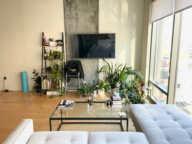 Photo - 1100 S Hope St Unit 913