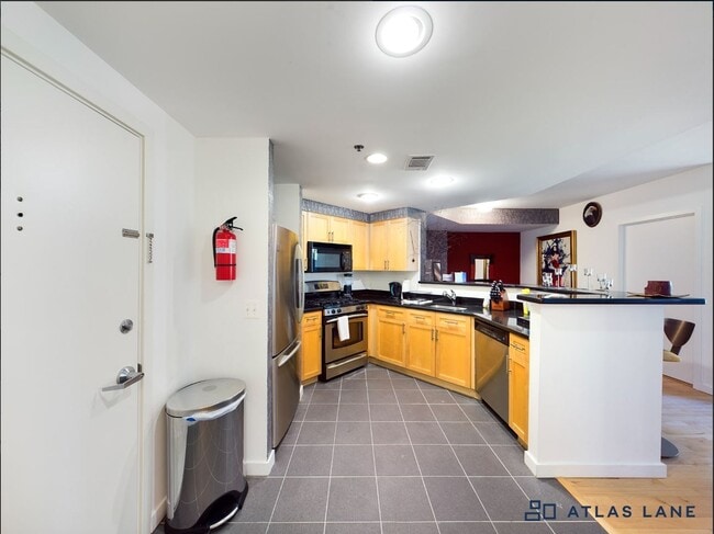 Photo - Professionally Managed, 2 Bedroom 1 Bathroom Condo // Cleveland Park// Amenity Rich Condo Unit 613