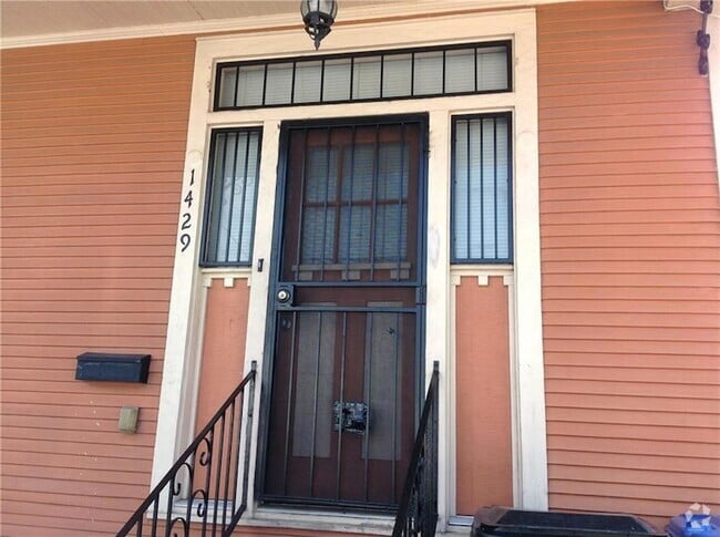 Building Photo - 1429 France St Rental