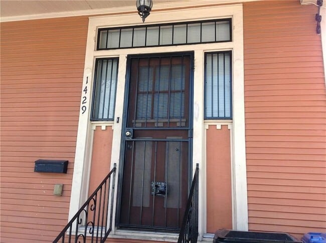 Photo - 1429 France St Apartment