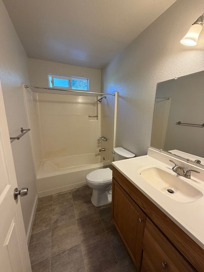 Photo - AVAILABLE NOW!! Adorable Unit Near Downtown Sonora! Newly Painted Throughout!
