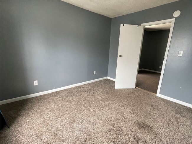 Photo - 2 Tracy St Unit 2
