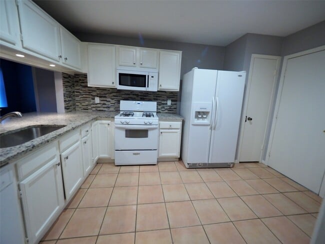 Photo - 2812 Pickett Dr