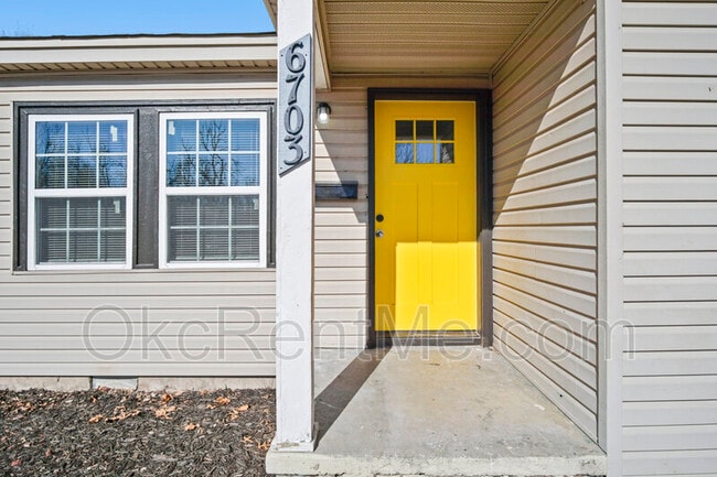 Photo - 6703 NW 25th St