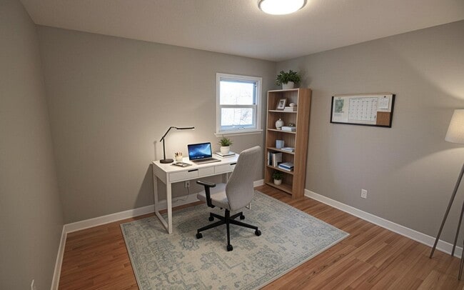 Photo - 715 Bluffdale Dr