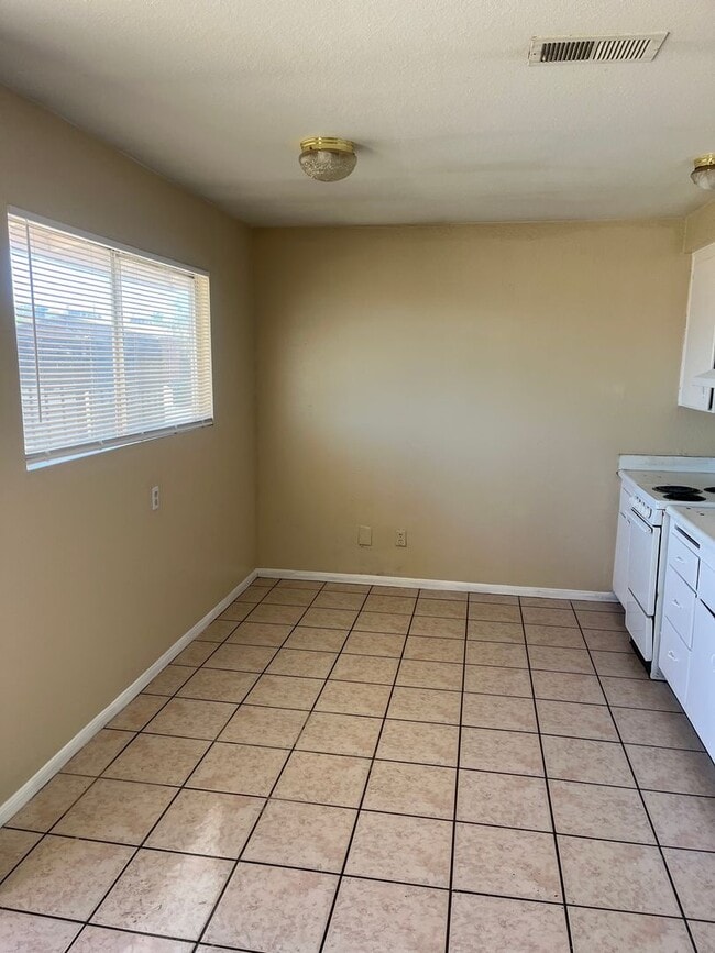 2028 Daley St Unit 1