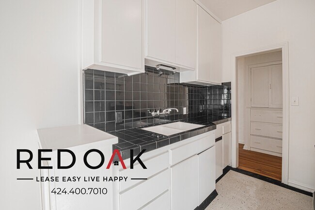 Photo - 180 S Sycamore Ave Unidad 104