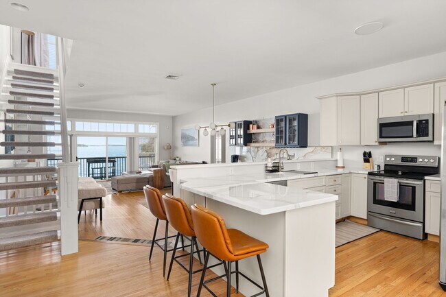 Photo - 1465 E Lakeshore Dr Apartamentos Unidad #2-Eastside