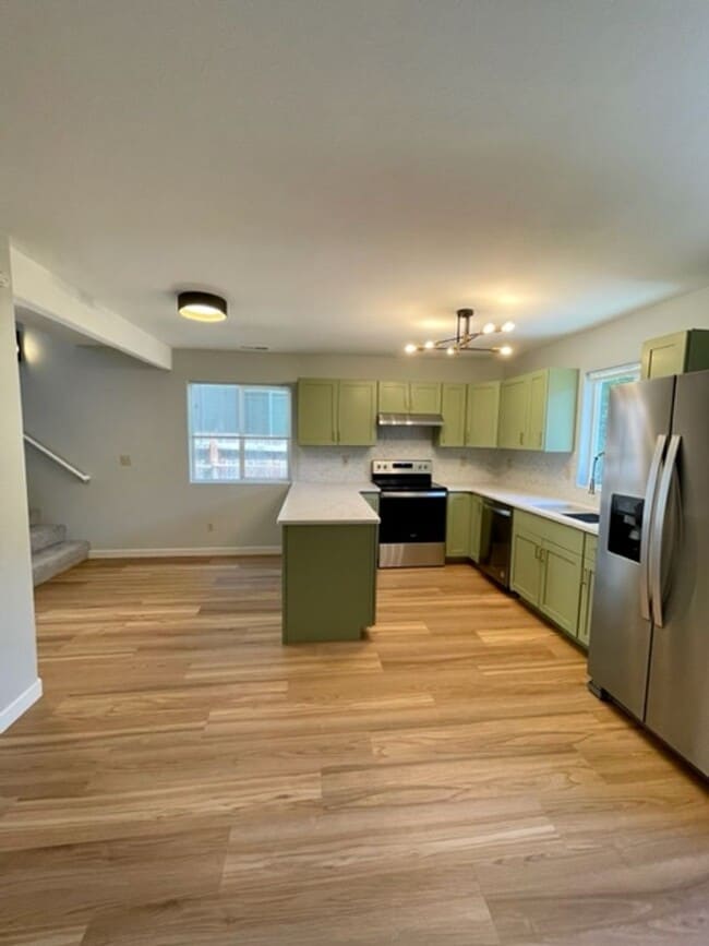 Photo - 845 NW Ogden Ave Apartment Unit A