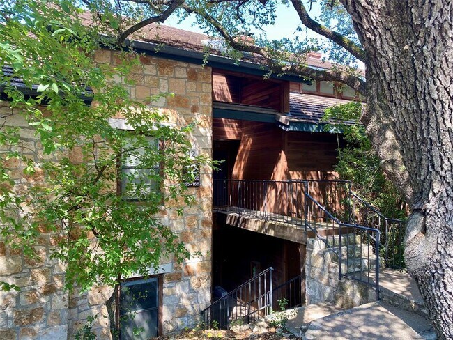 Building Photo - 4711 Spicewood Springs Rd Unit 266 Rental