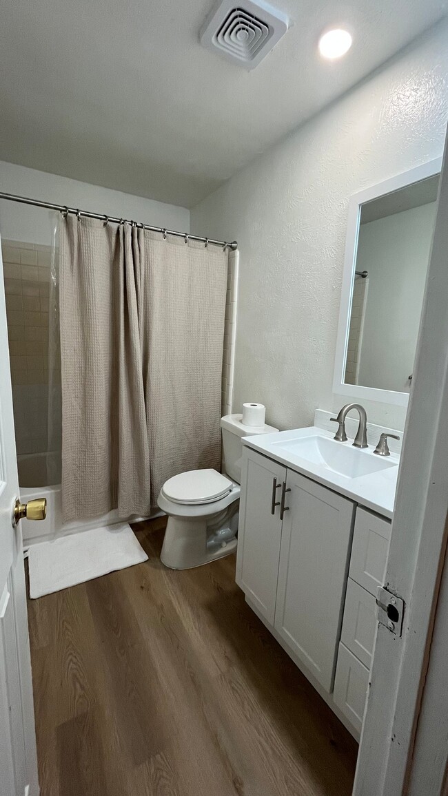 Photo - 5540 N Colony Blvd