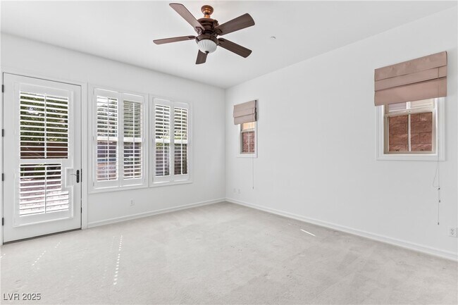 Photo - 58 Contrada Fiore Dr