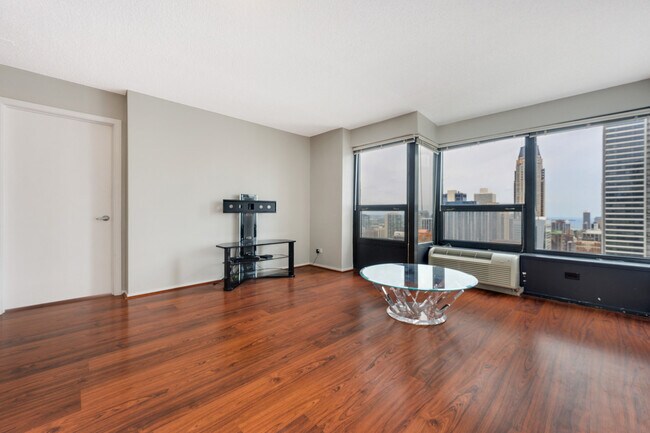 Photo - 30 E Huron St Unit 2308