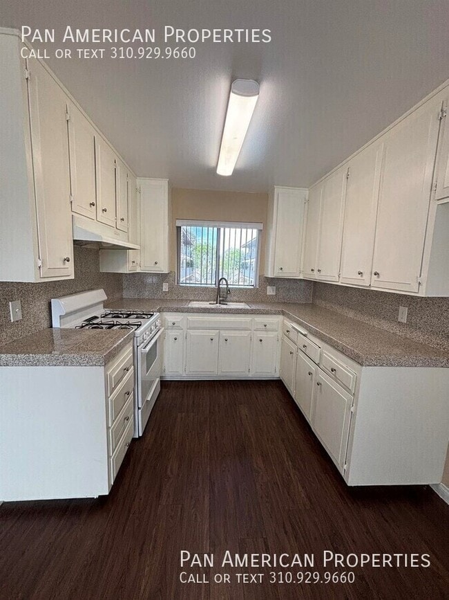 Building Photo - 812 N. Azusa-#27 Unit #27