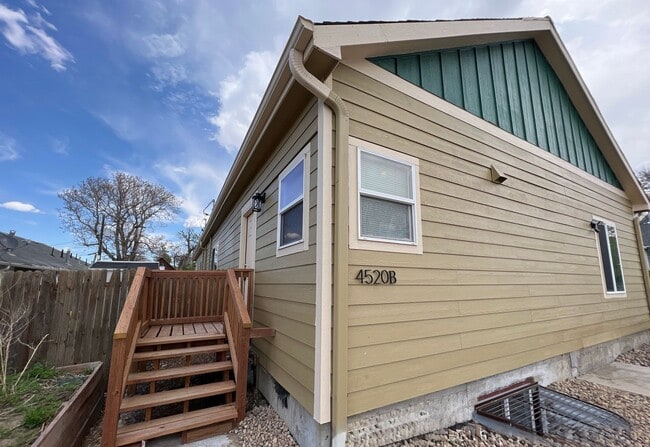 Photo - 3 Bed 1 Bath in Denver's Elyria Swansea Ne...