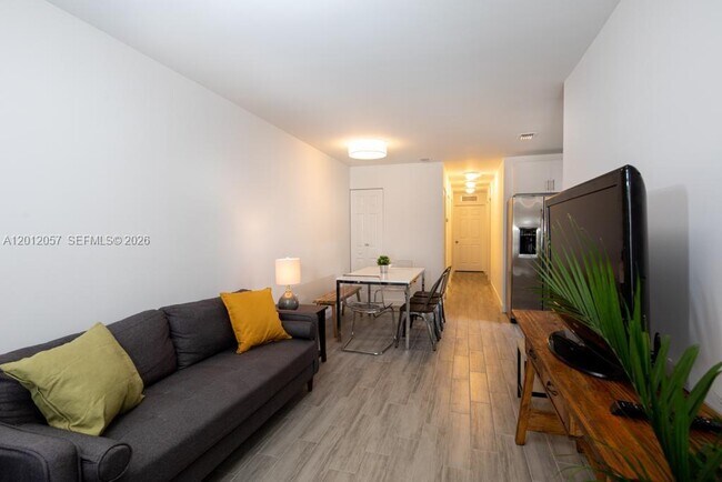 Photo - 2800 SW 4th St