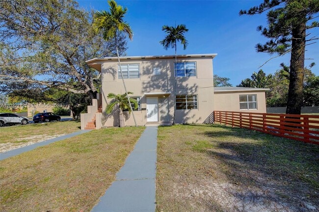 Building Photo - 12247 NE 9th Ave Unit 12247