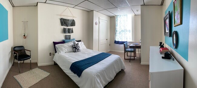 Photo - 415 S Main St