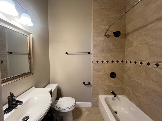 Photo - 5511-5519 Baum Blvd