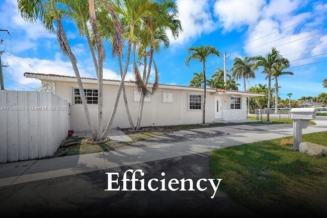 Photo - 2400 SW 103rd Ct House