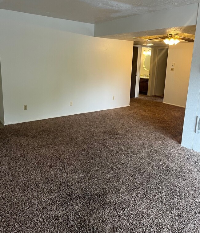 Photo - 1460 Vega Cir Unidad #7