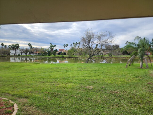 Photo - 603 Continental Dr Townhome