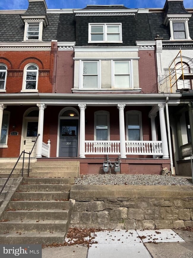 Building Photo - 337 W Lemon St Unit 337 W. Lemon  2