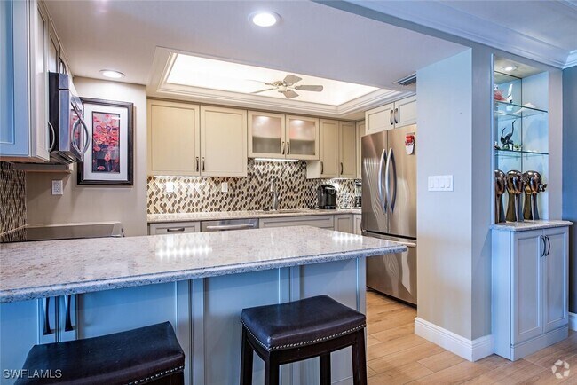 Building Photo - 3443 Gulf Shore Blvd N Unit 409 Rental