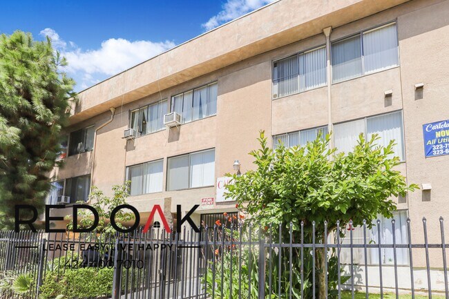 Photo - ~1 Month FREE~ Spacious Studio Drenched in... Unidad 206