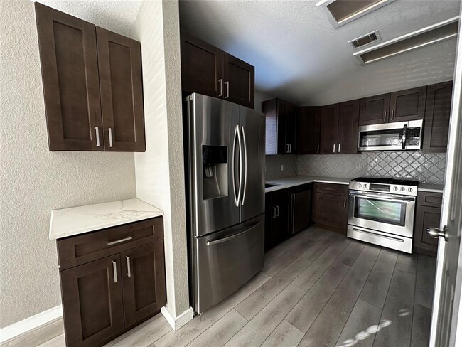 Photo - 17733 Loch Linnhe Loop