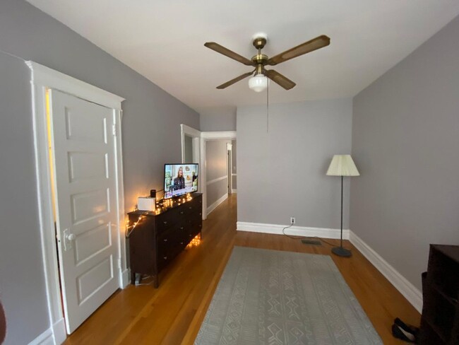Photo - 2301 N Leavitt St Condo Unit 2F