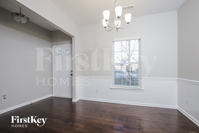 Photo - 5770 Midstream Cir