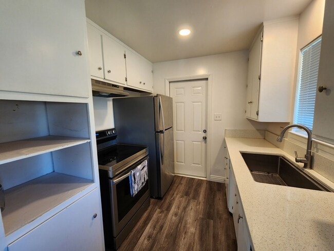 Photo - 6431 Wire Dr