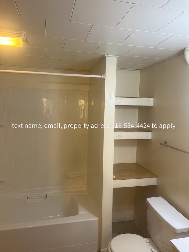 Photo - 10065 Main St Unit 2