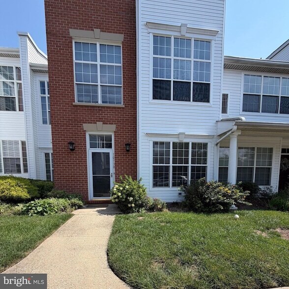 Photo - 10730 Symphony Way
