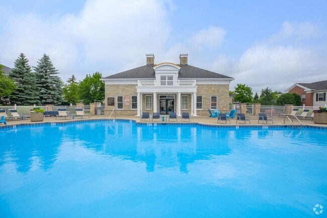 Building Photo - The Residence at Barrington Rental
