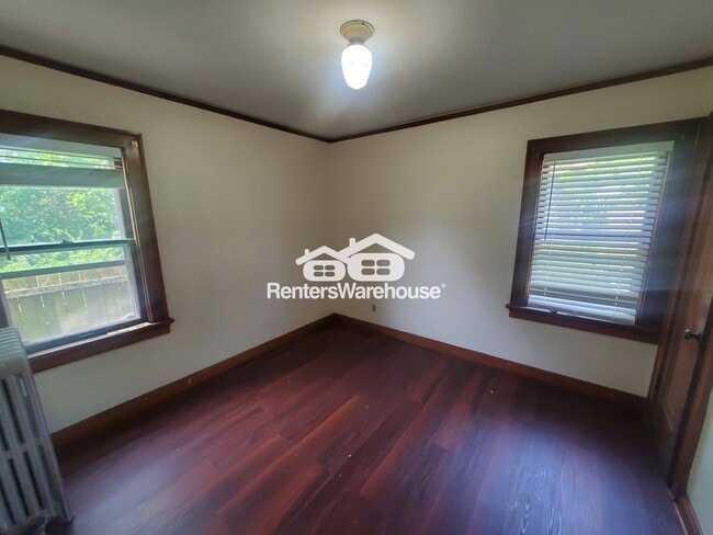 Photo - 502 W Oakland Ave