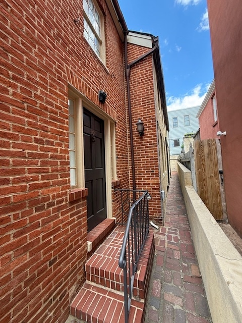 Photo - 24 E Henrietta St