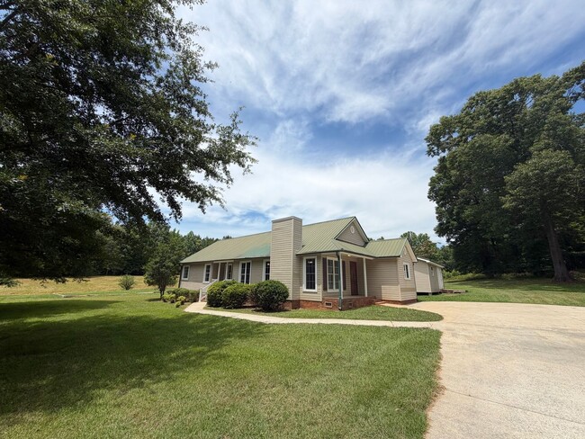 Photo - Exclusively Offered By Muse Realty Rentals, LLC